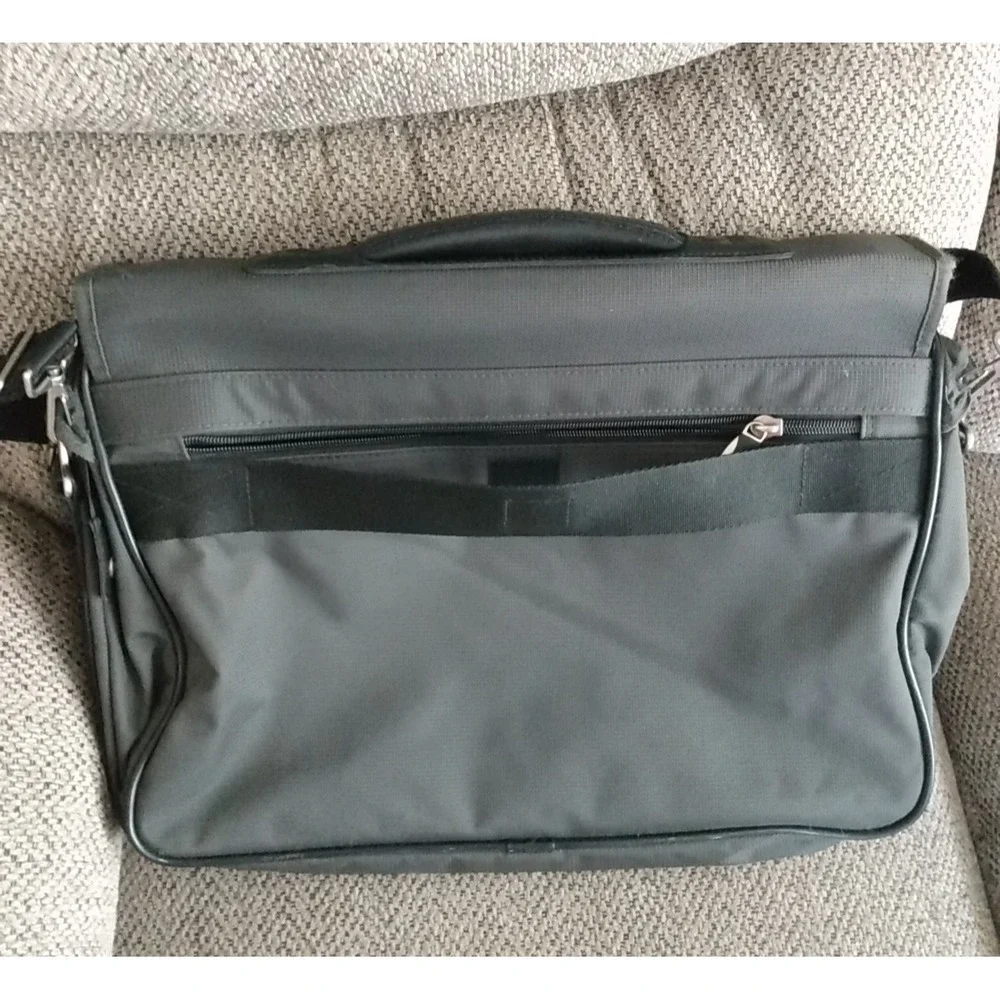 Eddie Bauer Messenger Laptop Bag Travel Carry-on Luggage Gray Briefcase READ
